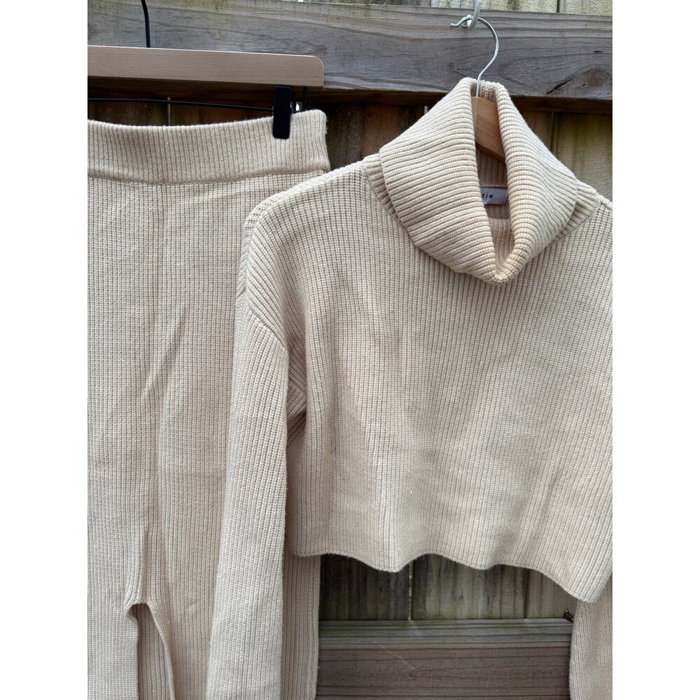 Moodie Ribbed Knit Two-Piece Set
- Picture 4 of 7